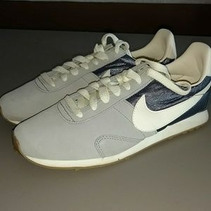 Nike blue and gray/blue suede tennis shoes